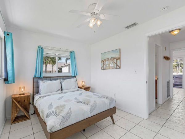 Discover a Great Retreat in Cape Coral - 3 Bedroom Home with Private Pool